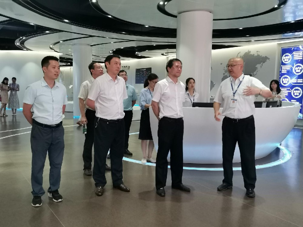 江西省科协党组书记、副主席罗莹莅临憶源科技调研指导
